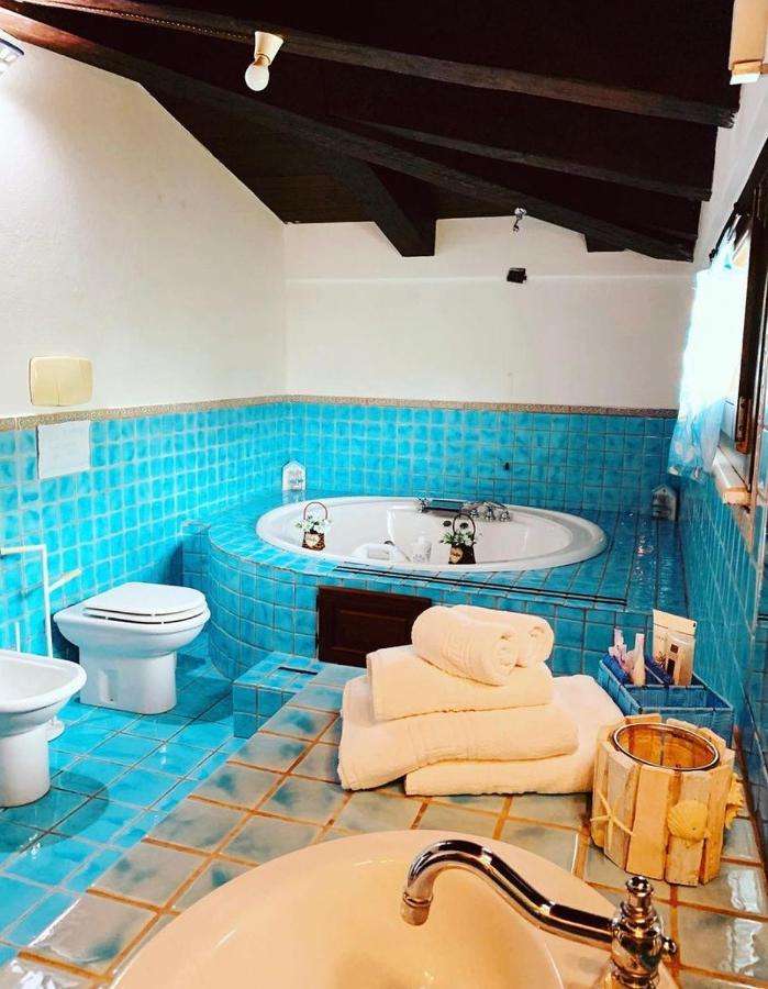 Villa Sarda Асемини Екстериор снимка